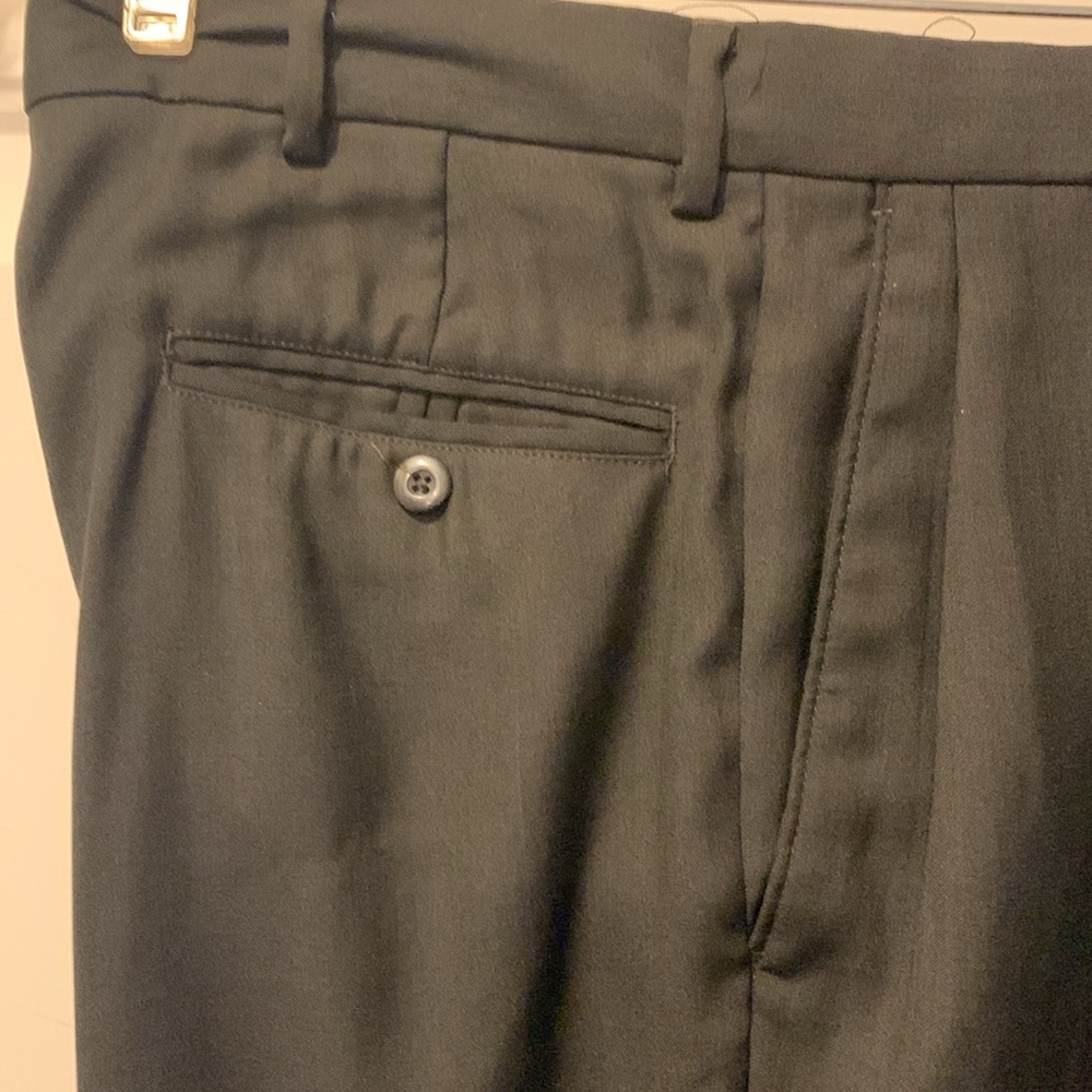 Men’s pleated dress slacks, black, size 32/30 - Picture 4 of 9